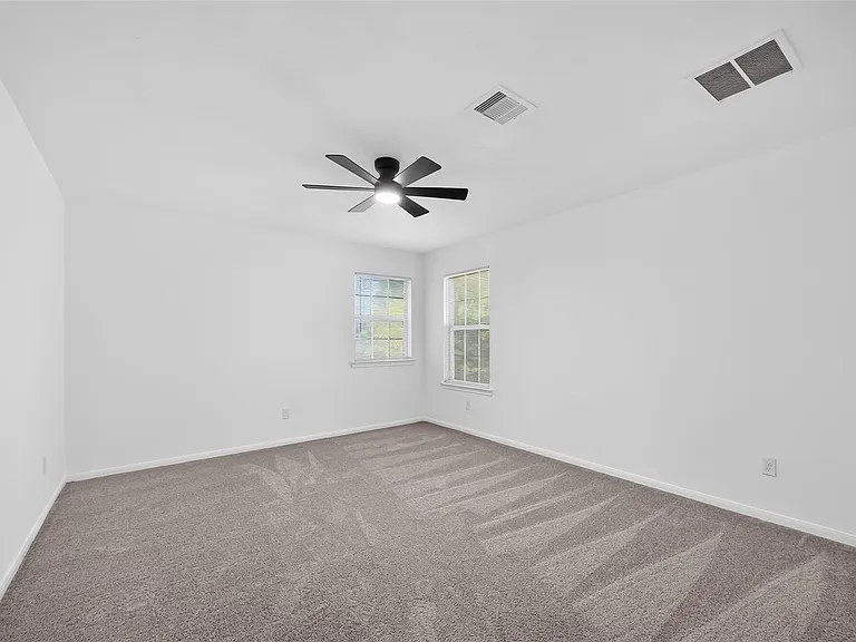 15807 Sonoma Park Dr — Photo 35