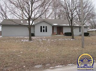 3021 N 155th St, Basehor, KS 66007