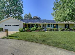 11 Hale Haven Ct, Savoy, IL