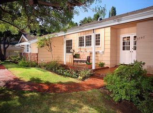 3747 Hayvenhurst Ave, Encino, CA 91436