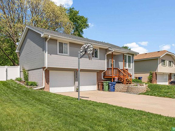 2nd image of 2612 Ponderosa Dr