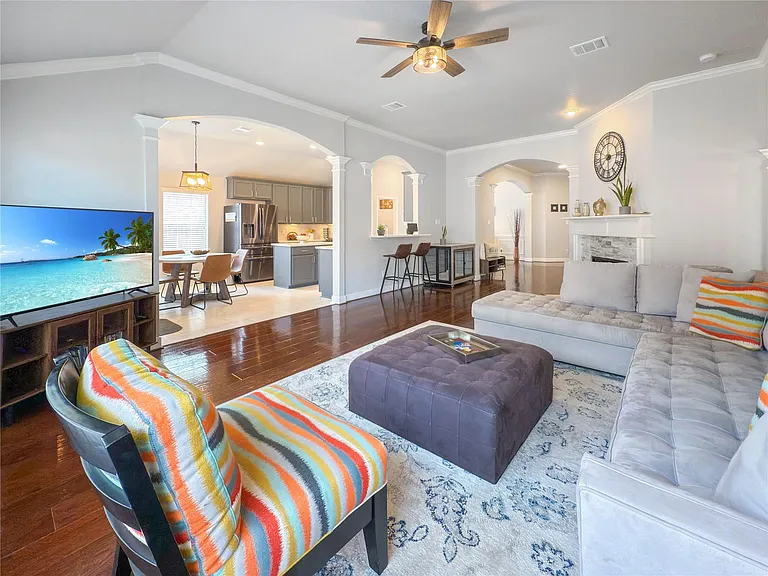 2516 Spring Landing Dr — Photo 9