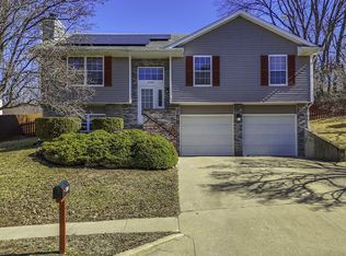 2204 Martinshire Dr, Columbia, MO 65203