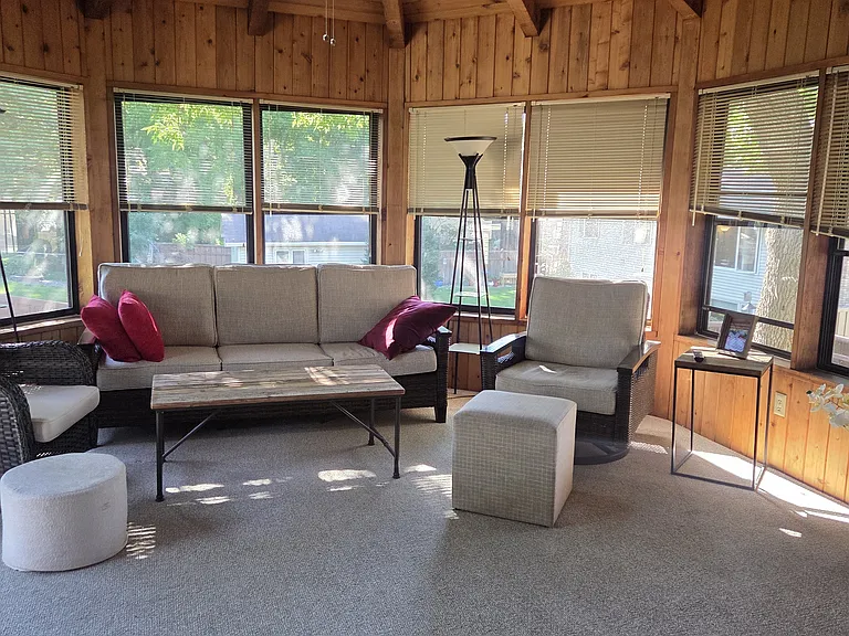 6310 Squire Dr NE — Photo 15