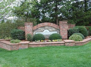 2865 Saint Giles Ct, High Point, NC 27262