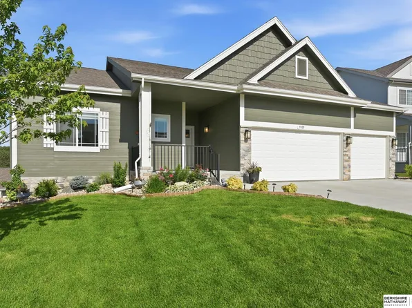 5520 N 181st St, Elkhorn, NE 68022