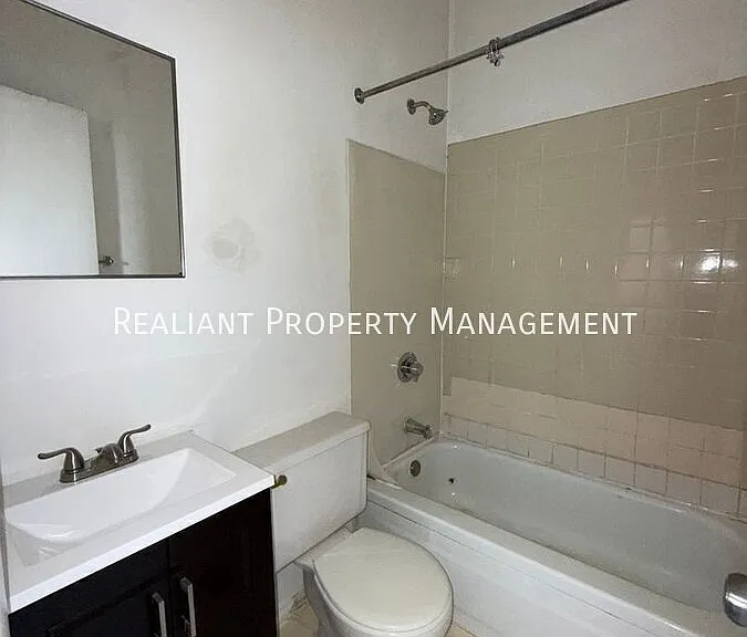 102 W Clifton Ave #4 — Photo 14