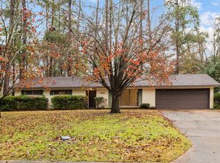 511 Willow Oak Dr, Lufkin, TX 75901