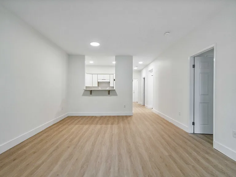 11 Horizon Ct #214 — Photo 11