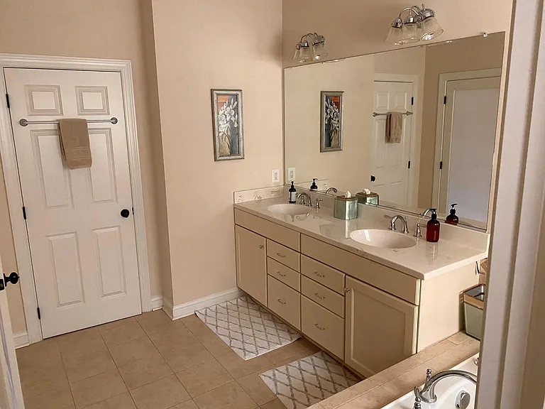 155 Carriage Heath — Photo 17