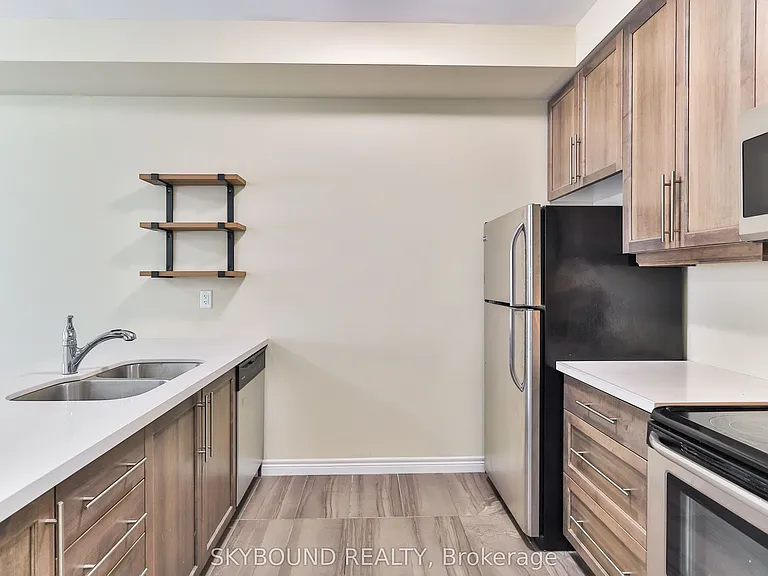 2 Egleston Ln — Photo 15