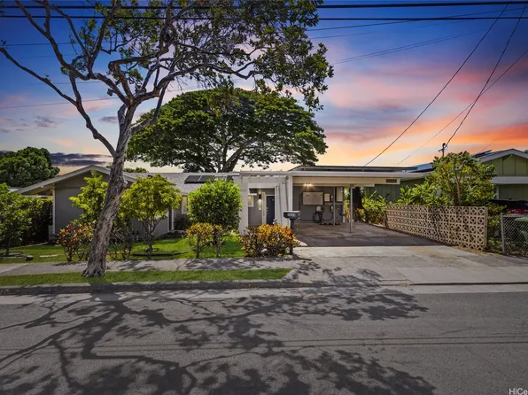 5633 Kanau St, Honolulu, HI 96821