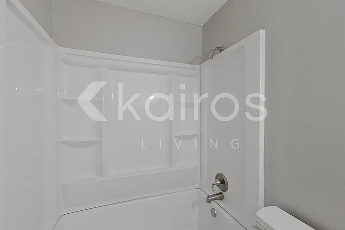 320 Deerpark Dr — Photo 17