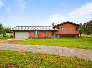 4796 Gibson Dahl Rd, Clayton, WA 99110