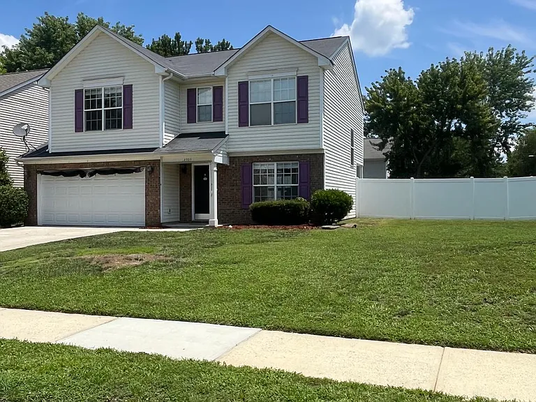 4909 Cedarbrook Ln SW — Photo 2