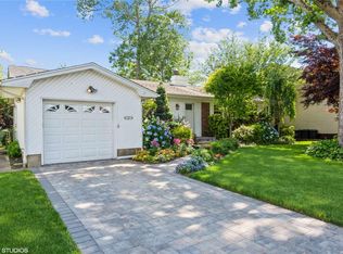 2274 Sycamore Pl, Merrick, NY 11566