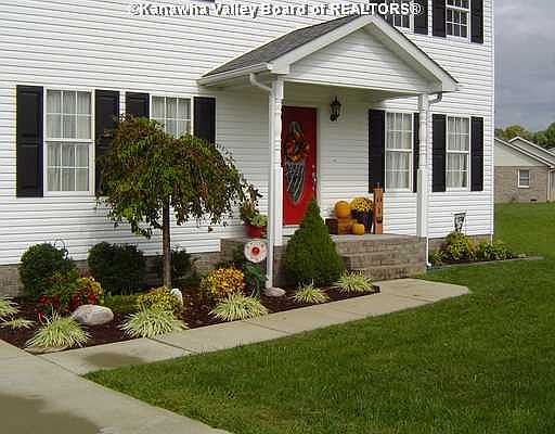 1st image of 194 Beaumont Ln