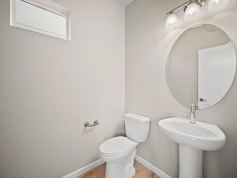 208 N Olympian Dr — Photo 7