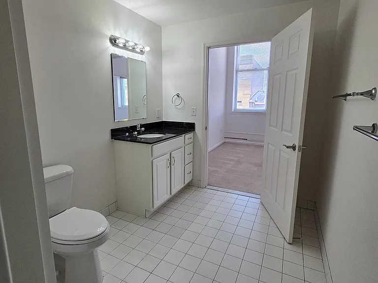 4368 Cresson St #302 — Photo 15