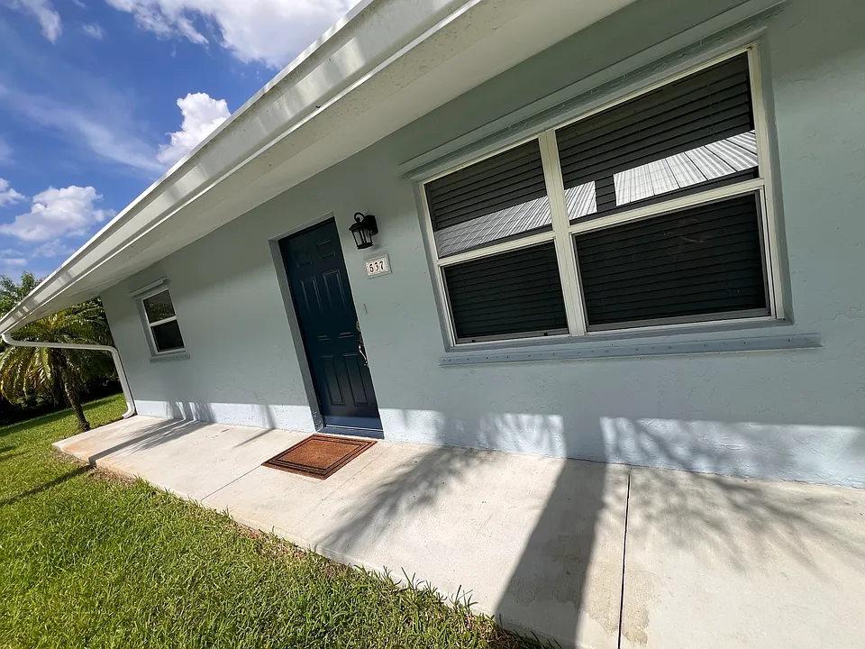 541 SW 34th Ter #537