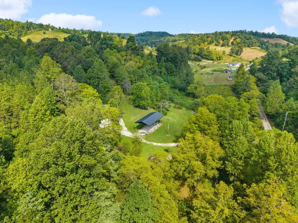 165 Pomeroyton Wellington Rd, Wellington, KY 40387
