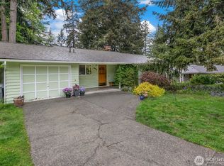 547 157th Ave SE, Bellevue, WA 98008