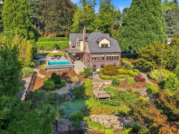 4119 SE River Dr, Milwaukie, OR 97267