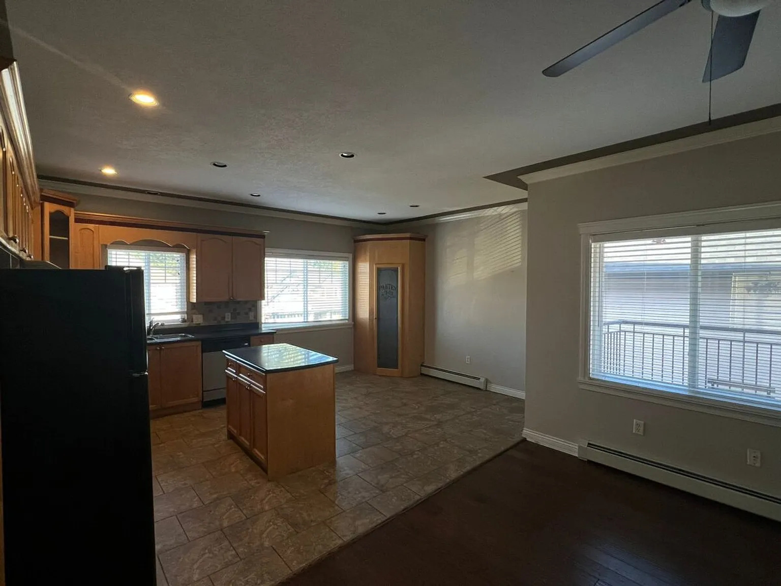 33830 Hollister Pl — Photo 2