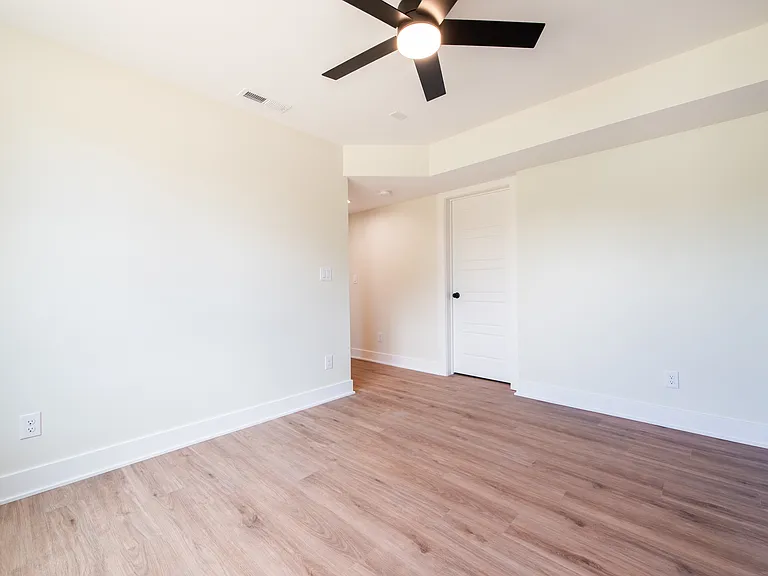 8301 Acme Way — Photo 4