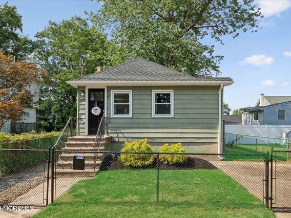 67 Passaic Street, North Middletown, NJ 07748