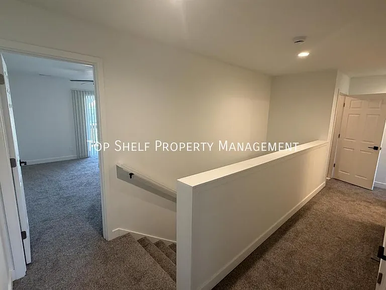 2103 Willis Ave — Photo 11