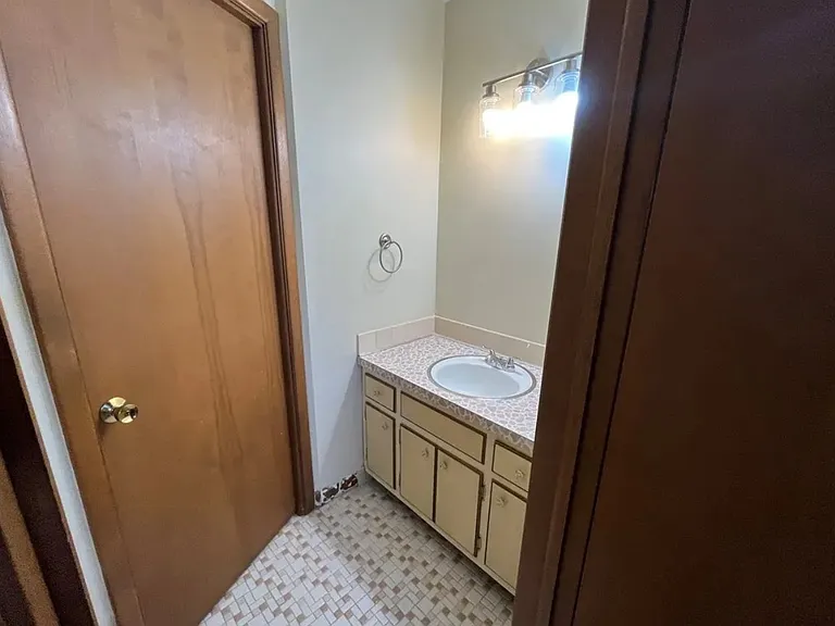 14741 Indian Creek Dr — Photo 12