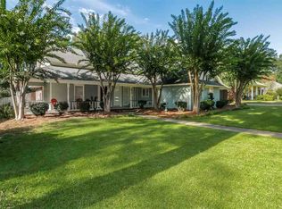 301 Woodrun Dr, Ridgeland, MS 39157