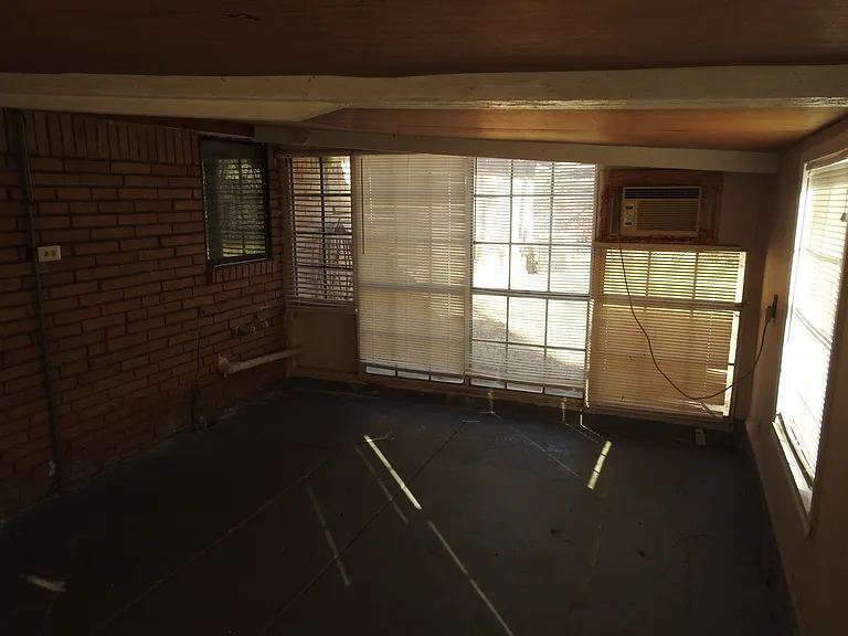 7044 Norma St — Photo 15