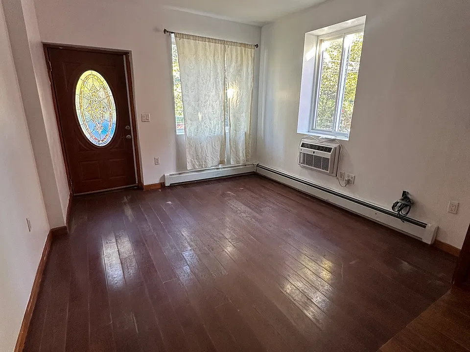 45XX 164th St