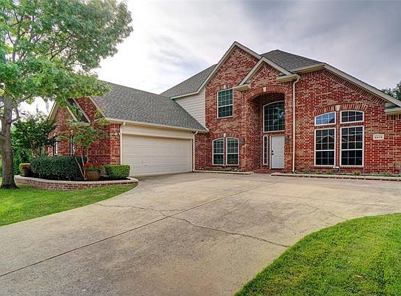 2nd image of 6619 Falcon Crest Ln