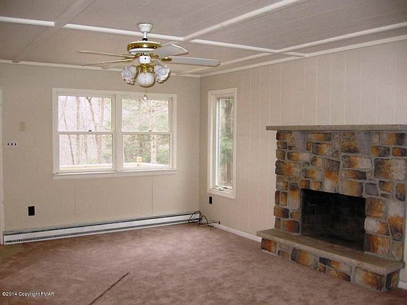 3rd image of 264 Clubhouse Dr