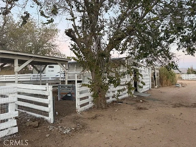 16100 Navajo Rd — Photo 13
