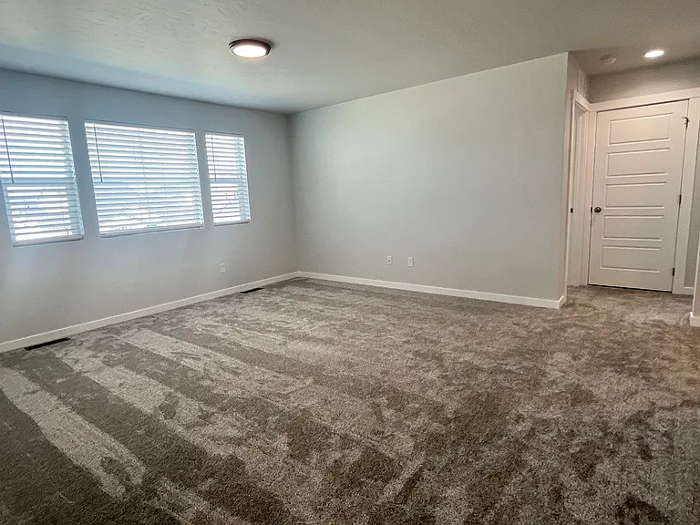 6285 W Karpathos St — Photo 41