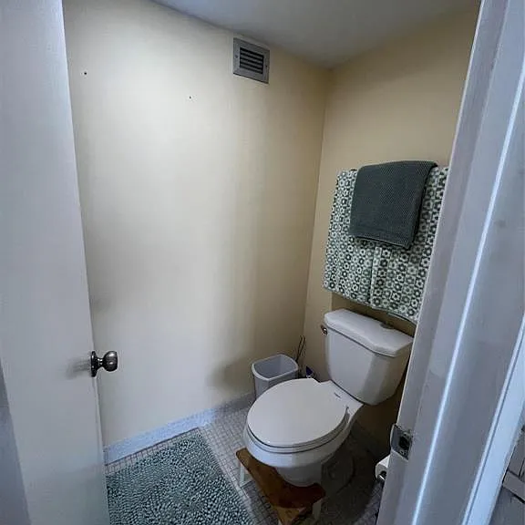 1237 S Hillsboro Mile N #601 — Photo 16