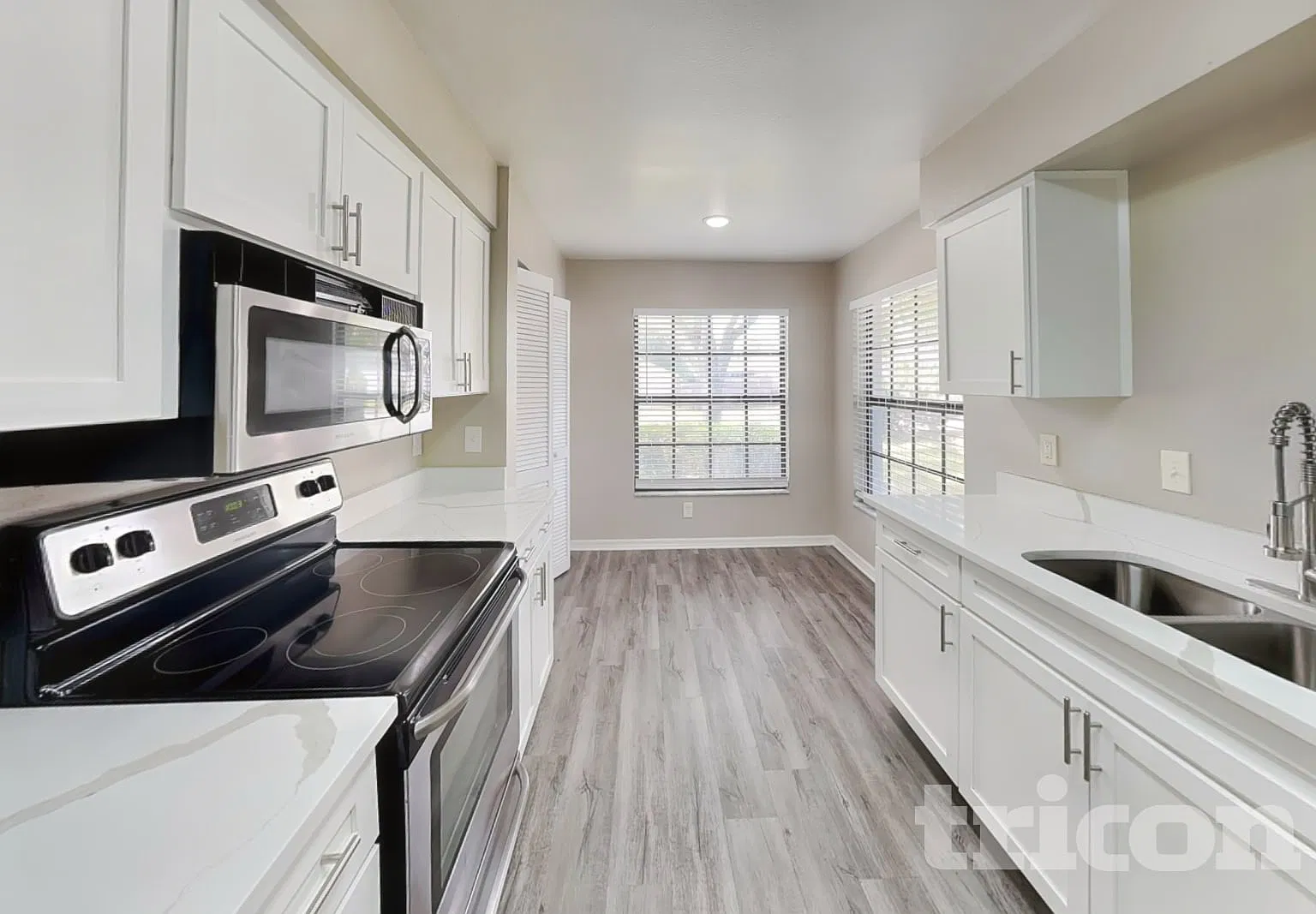 947 Sandywood Dr Brandon FL — Photo 4