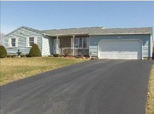 211 Circle Dr W, Canastota, NY 13032