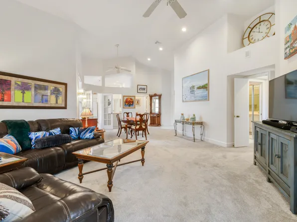 2201 NW Seagrass Drive, Palm City, FL 34990