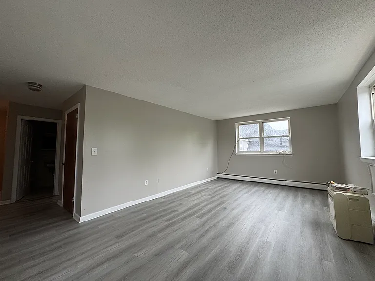 256D2 S Marshall St #D2 — Photo 5