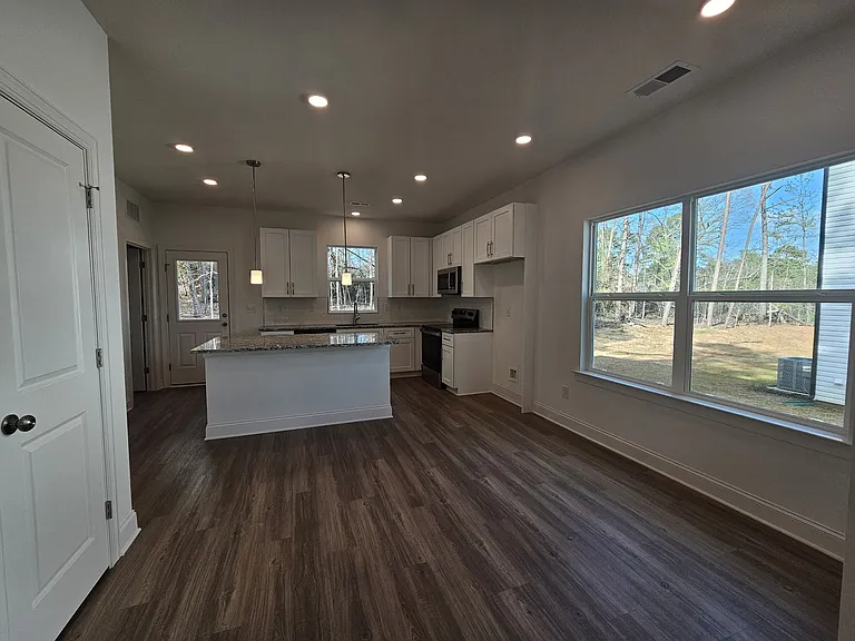 203 Benfield Rd — Photo 15