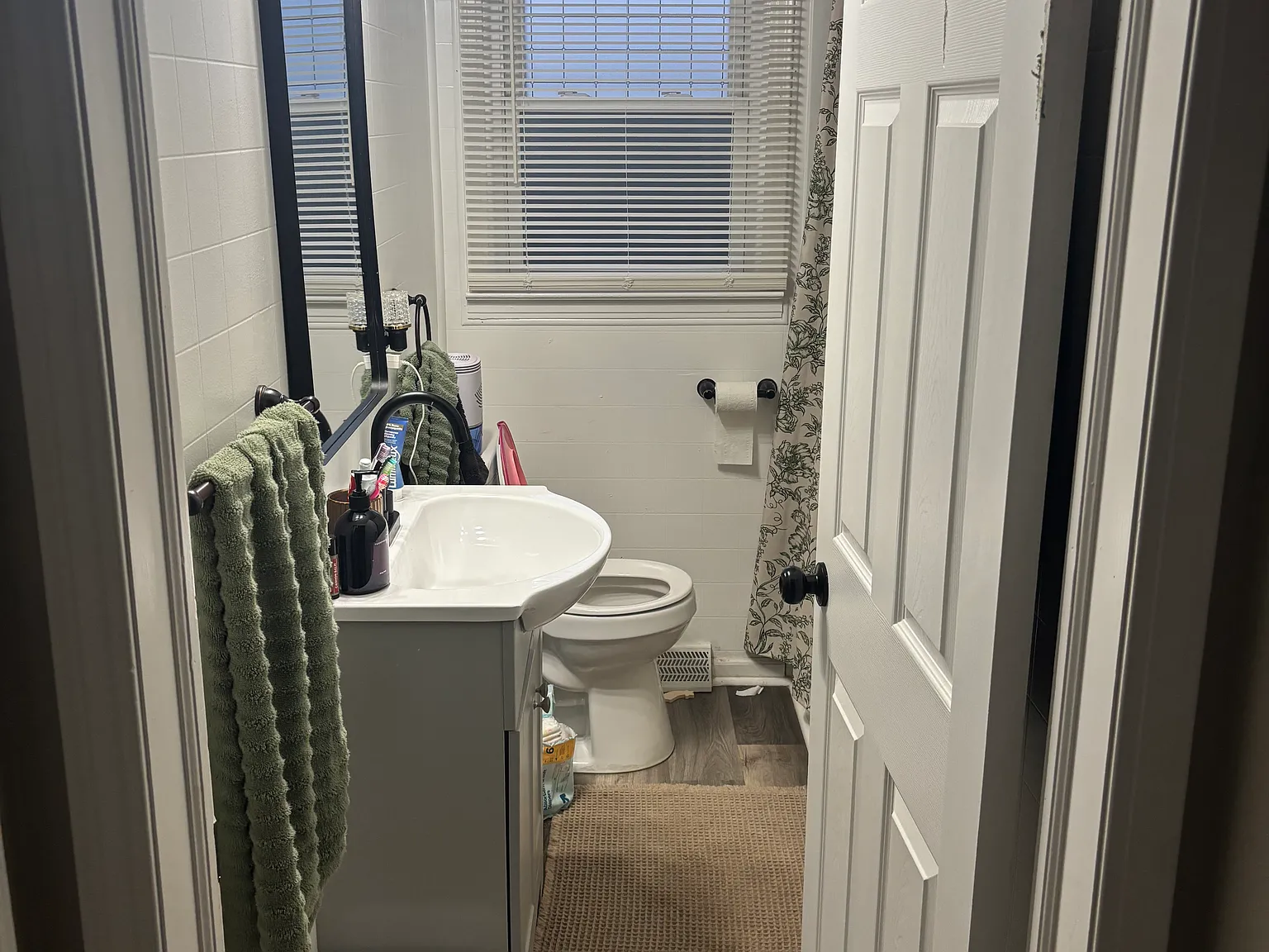 4 bed, 1412 sqft, $1,650 — Photo 4
