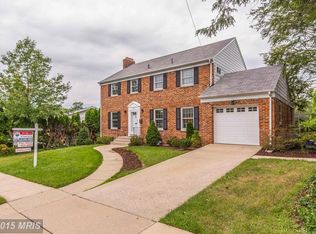 10009 Belhaven Rd, Bethesda, MD 20817
