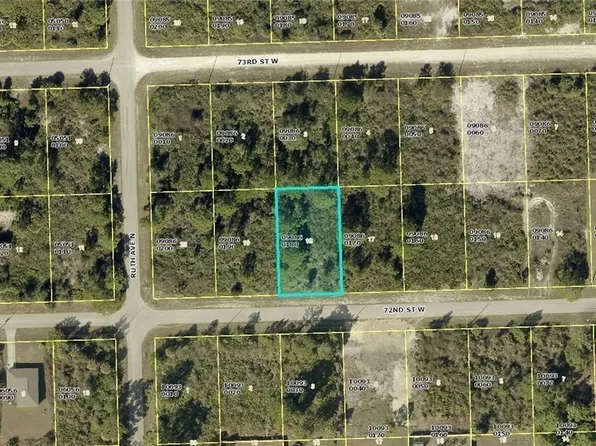 3214 72nd St W, Lehigh Acres, FL 33971