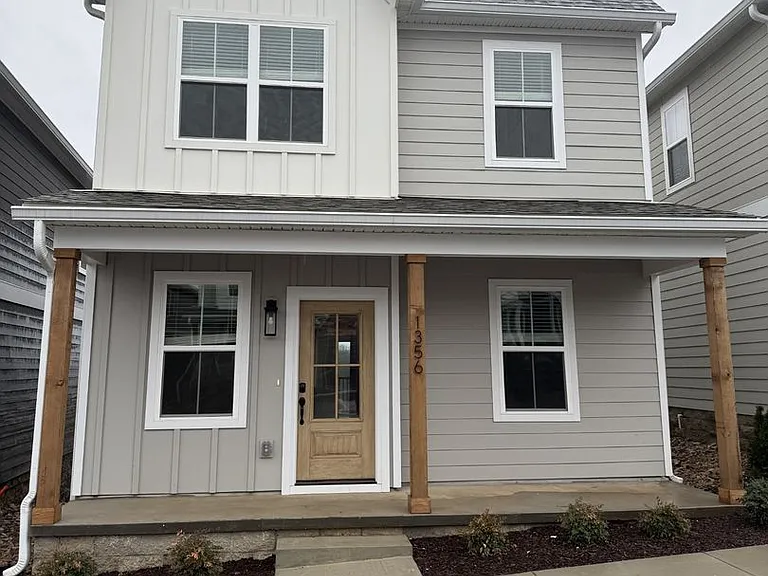 1358 Belfair St — Photo 1