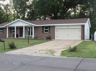 79 May Valley Ln, Fenton, MO